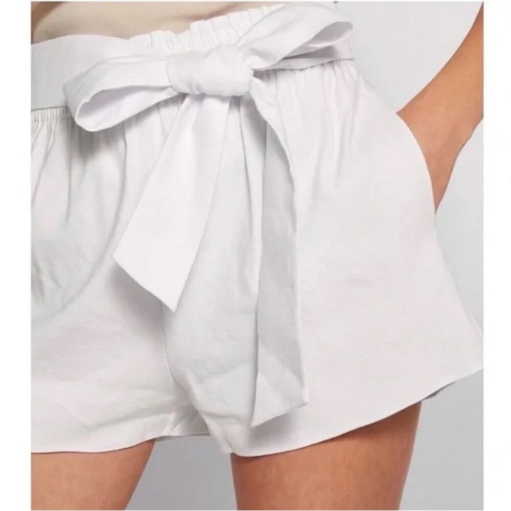 Alice + Olivia Linen Belted Paper Bag Shorts NWT White Medium‎ High Rise Pockets
